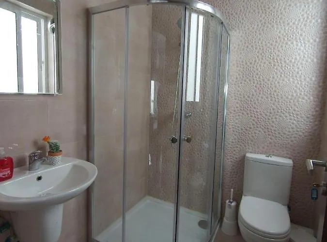 홈스테이 F7 1, Private Double With Private Bathroom In Shared Flat