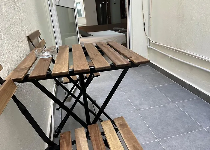 F7 1, Private Double With Private Bathroom In Shared Flat * 음시다