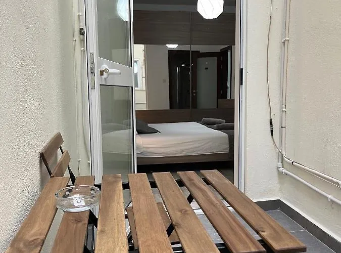 F7 1, Private Double With Private Bathroom In Shared Flat *