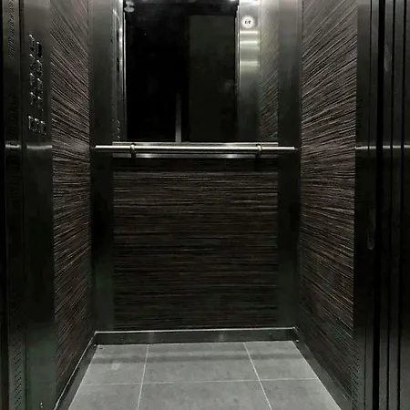 F7 1, Private Double With Private Bathroom In Shared Flat בית אירוח מסידה