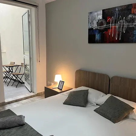 F7 1, Private Double With Private Bathroom In Shared Flat Проживание в семье