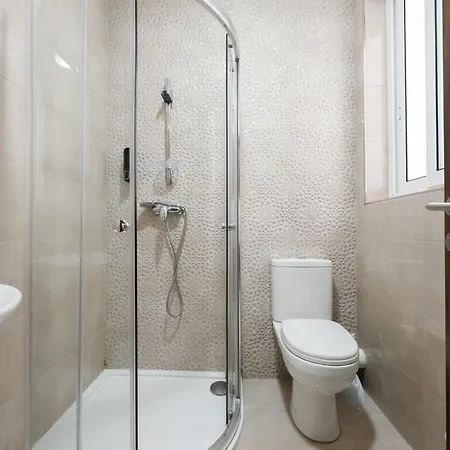 F7 1, Private Double With Private Bathroom In Shared Flat Privat bolig Msida