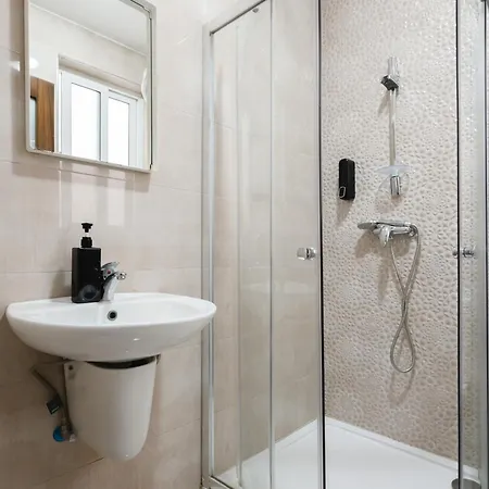 Privat bolig F7 1, Private Double With Private Bathroom In Shared Flat *