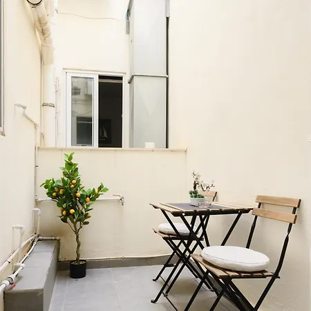 Privat bolig F7 1, Private Double With Private Bathroom In Shared Flat Msida