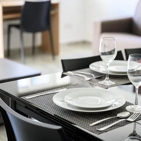 Privat bolig F7 1, Private Double With Private Bathroom In Shared Flat *