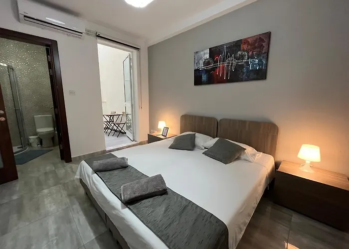 F7 1, Private Double With Private Bathroom In Shared Flat Privat bolig Msida